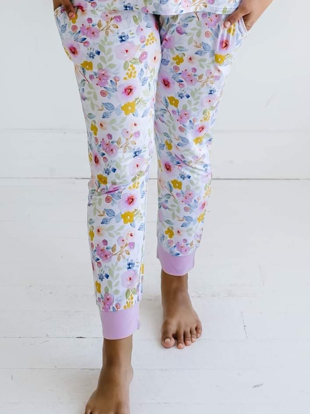 Little Sleepies Women’s Bella Blooms Pajama Bottoms, size small